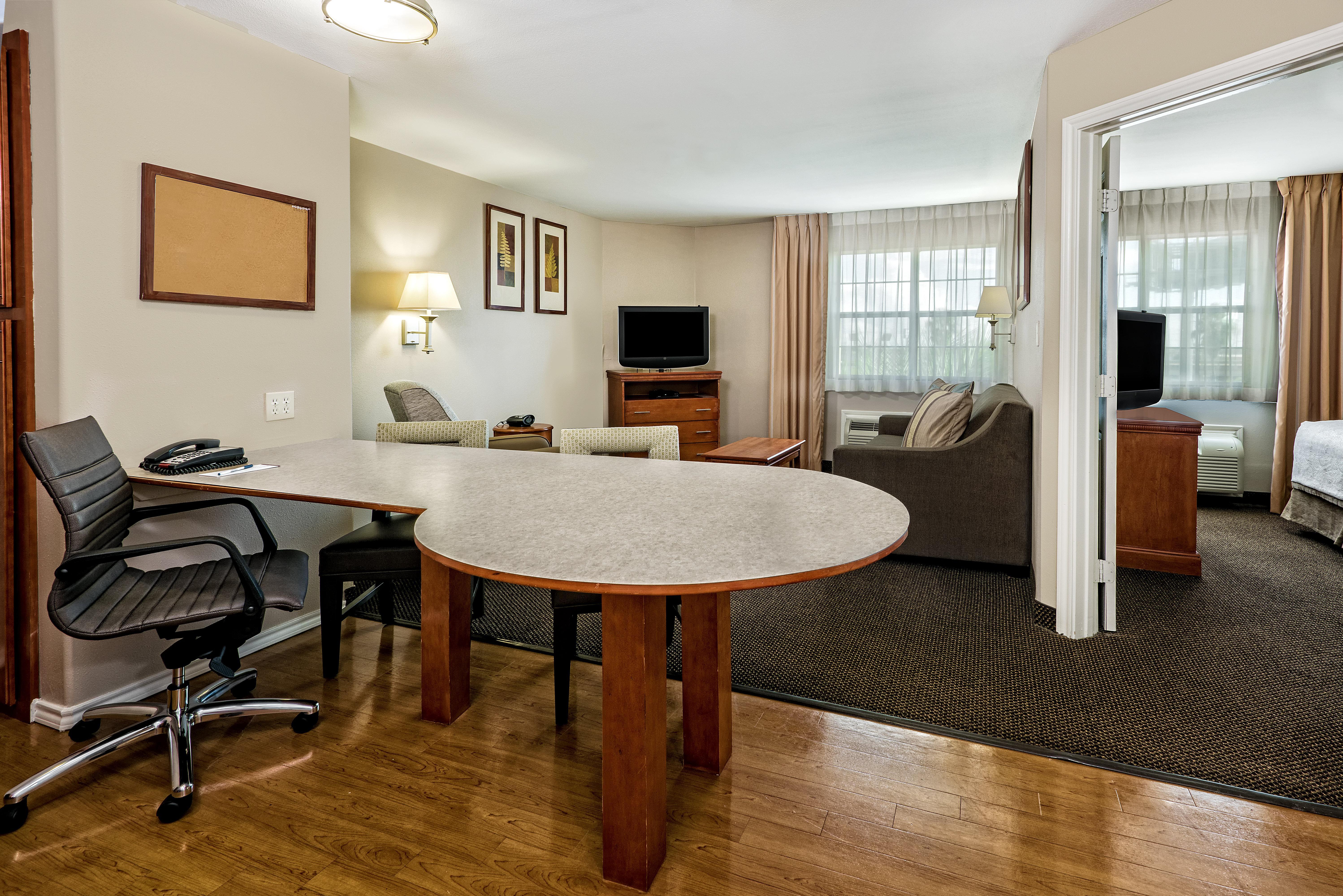 Candlewood Suites Galveston By Ihg Экстерьер фото