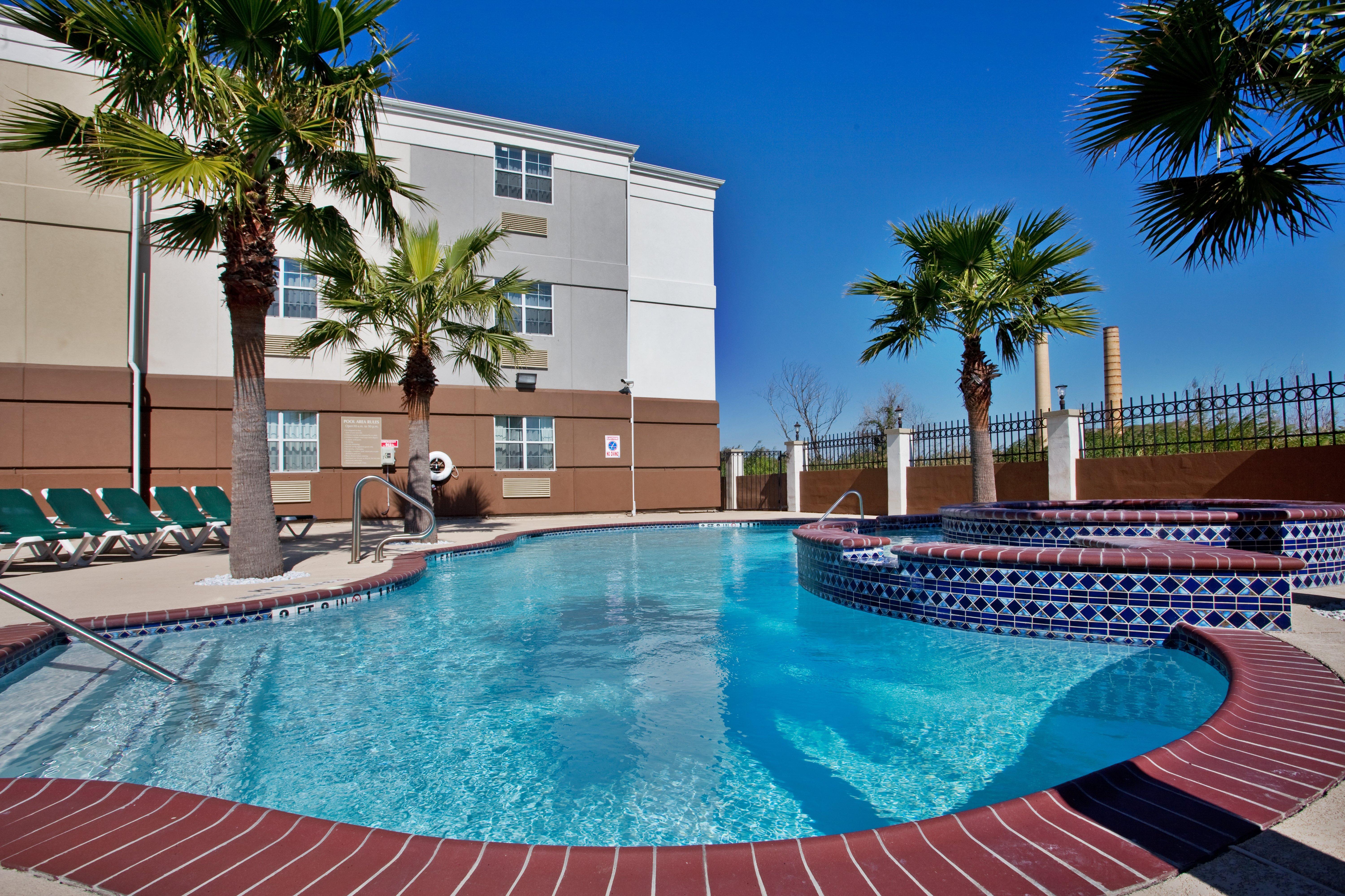 Candlewood Suites Galveston By Ihg Экстерьер фото